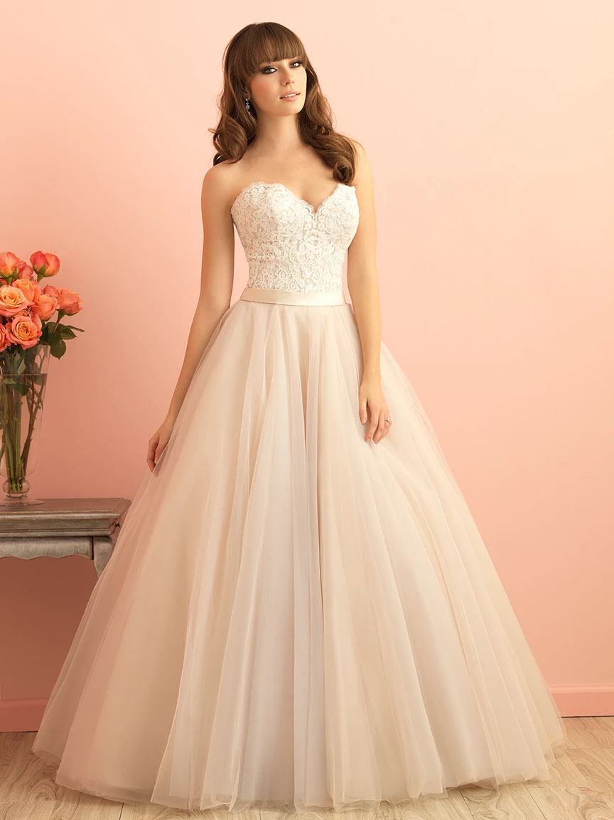 V-Neck Tulle Ball Gown With Open Back | Kleinfeld Bridal
